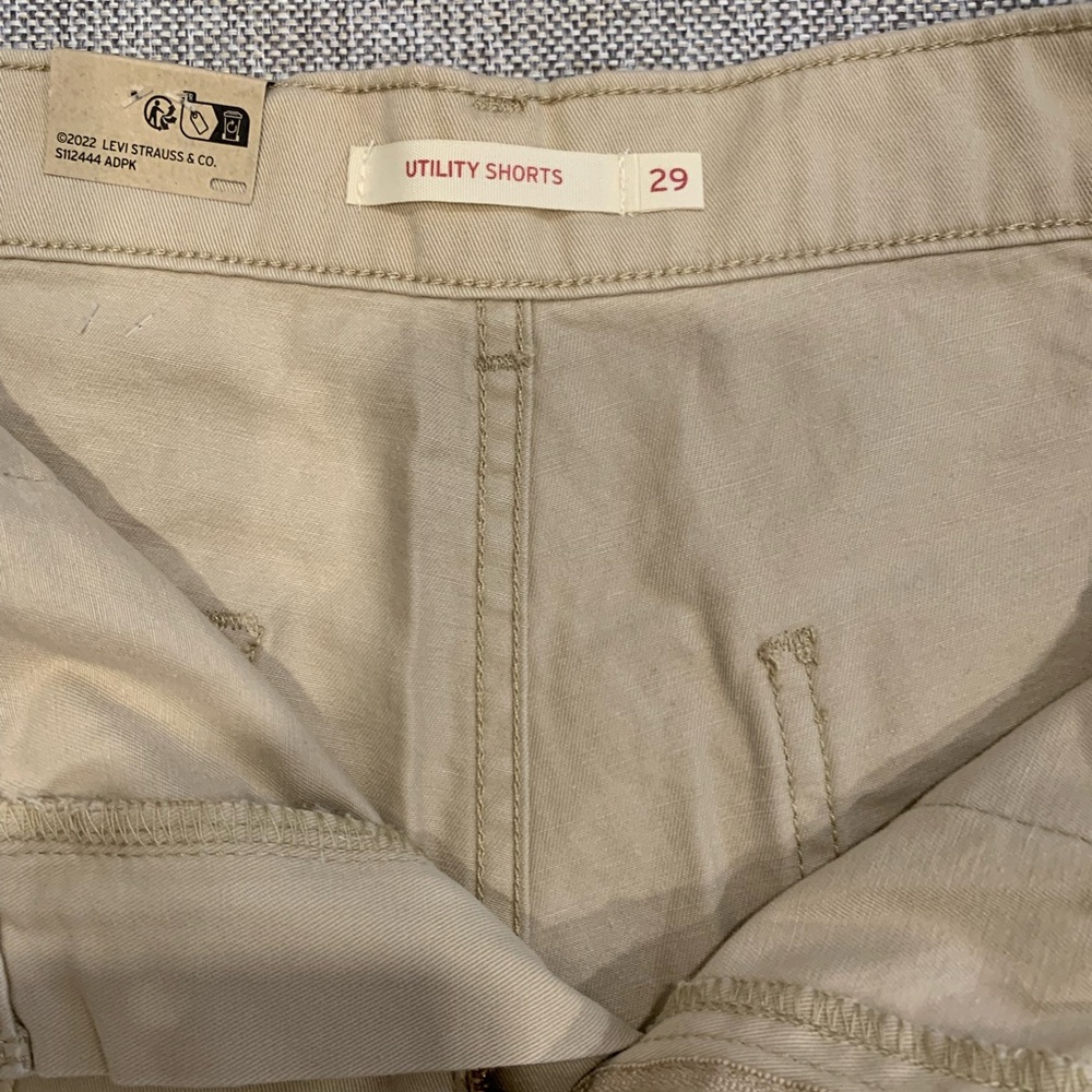 NWT Levi's Utility Shorts - Picture 6 of 7
